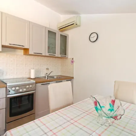 Apartamento Fuer 4 Personen Ca 55 Qm In Fazana, Istrien Istrische Riviera