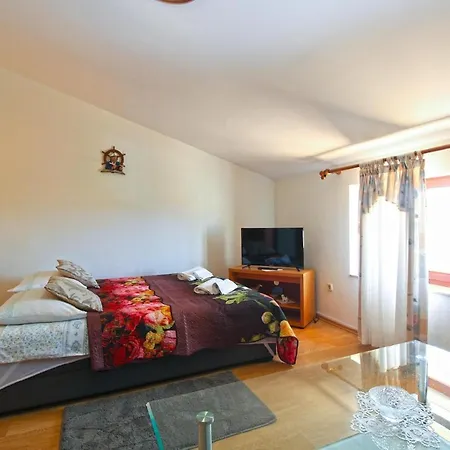 Apartman Fuer 4 Personen Ca 55 Qm In Fazana, Istrien Istrische Riviera *